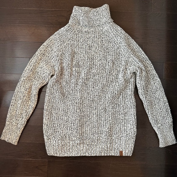 Roots Snowy Fox Turtleneck Sweater - Picture 2 of 7